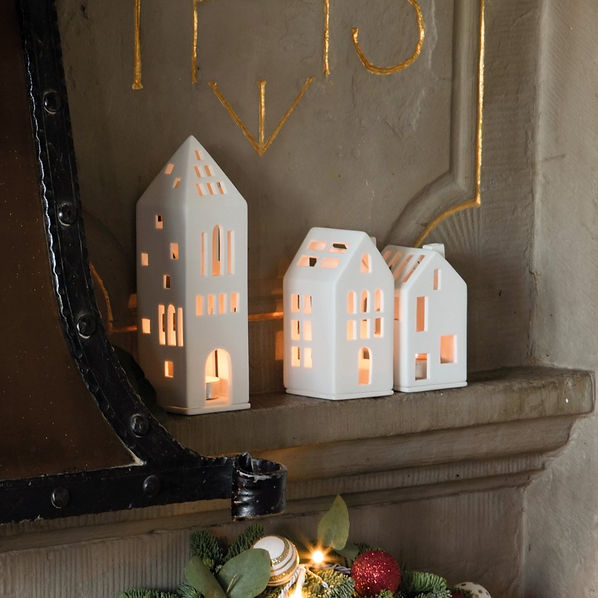 Rä̈der Porcelain Village House - Bird House